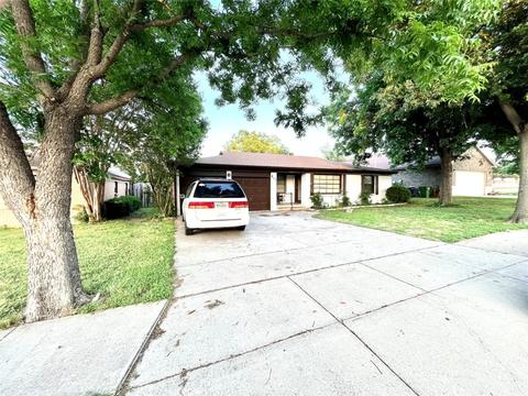 871 Perry Dr, White Settlement, TX 76108