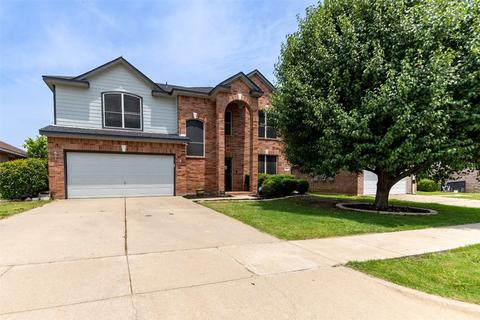 908 Cutting Horse Dr, Mansfield, TX 76063