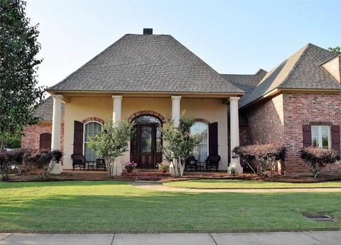 2478 Churchill Dr, Bossier City, LA 71111