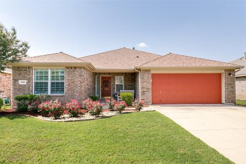 4848 Grinstein Dr, Fort Worth, TX 76244