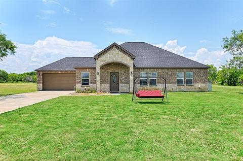1310 Bandera Dr, Kaufman, TX 75142