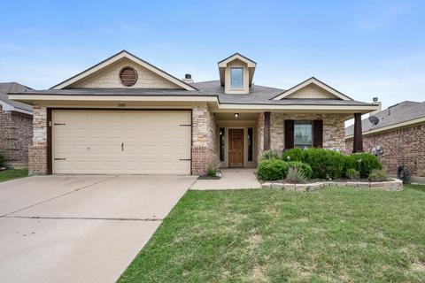 2321 Halladay Trl, Fort Worth, TX 76108