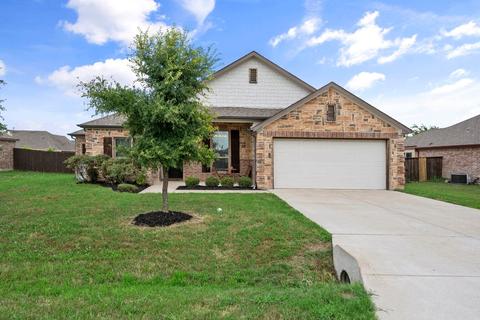 104 Poinsetta Dr, Palmer, TX 75152