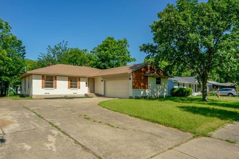 13233 Challaburton Dr, Farmers Branch, TX 75234