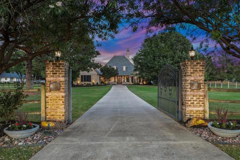 1449 Sunshine Ln, Southlake, TX 76092