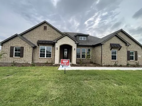4237 Sanger Meadow Dr, Sanger, TX 76266