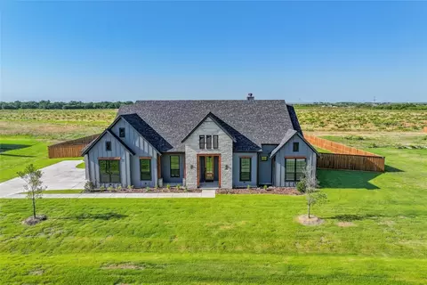2980 Claire Dr, Midlothian, TX 76065