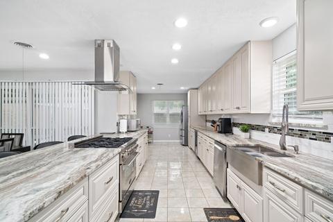 1608 Fernwood Dr, Plano, TX 75075