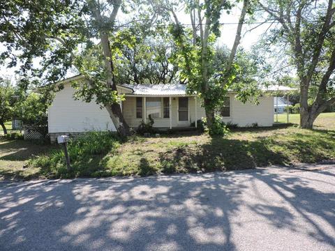 1804 N Cline N St, Goldthwaite, TX 76844