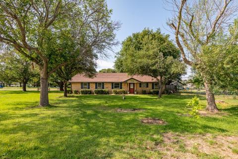 106 Brentwood Ln, Haslet, TX 76052