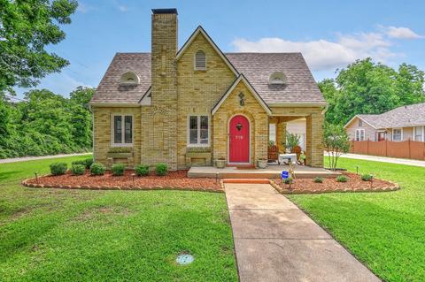 719 N Woods St, Sherman, TX 75092