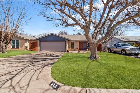 514 Hallvale Dr, White Settlement, TX 76108