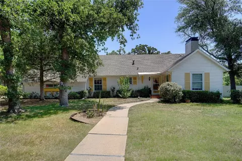 2408 Northwood Ter, Denton, TX 76209