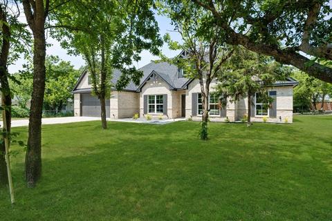 327 N Main St, Red Oak, TX 75154