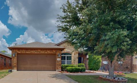 1225 Doe Meadow Dr, Burleson, TX 76028