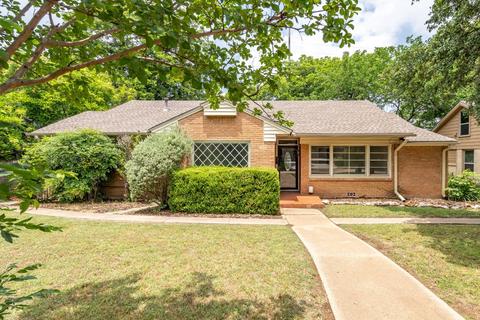 3960 W Spurgeon St, Fort Worth, TX 76133