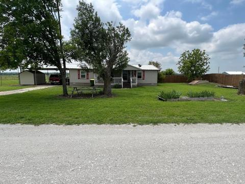 138 Hcr 1343 W, Hillsboro, TX 76645
