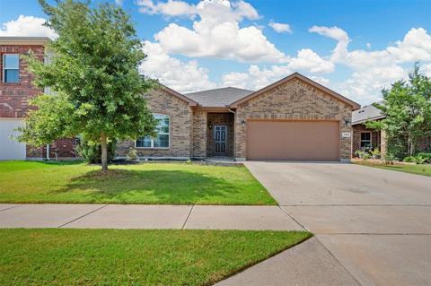 1052 Doe Meadow Dr, Burleson, TX 76028