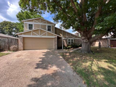 5923 Cameron Dr, Arlington, TX 76017