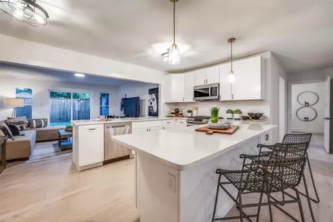 6606 Town Bluff Dr, Dallas, TX 75248