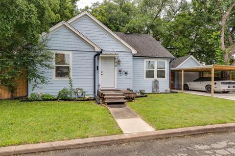 208 E 7th St, Bonham, TX 75418