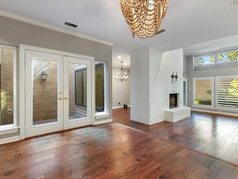 5118 Westgrove Dr, Dallas, TX 75248