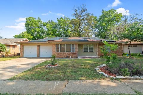 711 Valley View Dr, Arlington, TX 76010