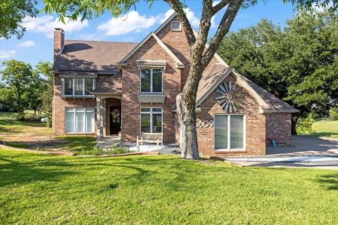 6609 Burn Ct, Granbury, TX 76049