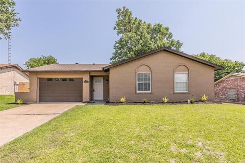 1501 High Meadow Dr, Garland, TX 75040