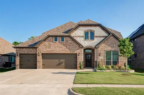 221 Providence Dr, Van Alstyne, TX 75495