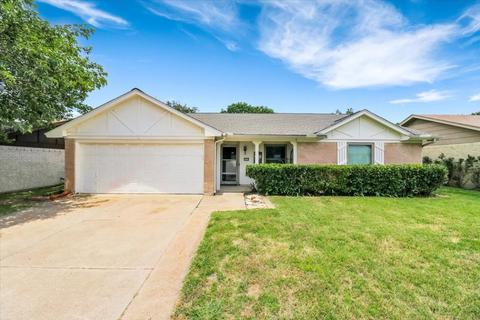 2315 Norwich Ct, Arlington, TX 76015