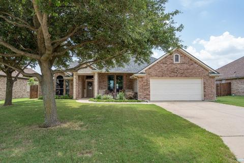 2504 Wichita Trl, Sanger, TX 76266