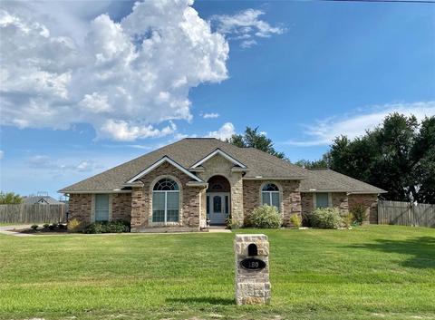 180 Bridle Path Dr, Stephenville, TX 76401