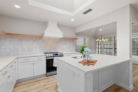 2555 Honeysuckle Dr, Richardson, TX 75082