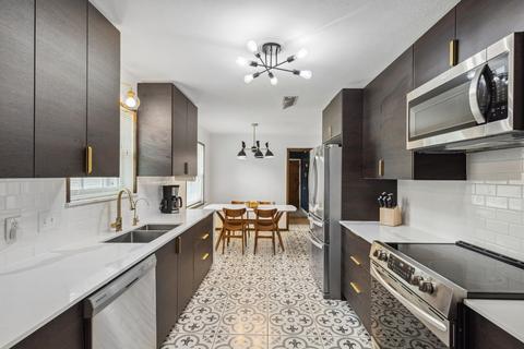308 Brookview Dr, Hurst, TX 76054