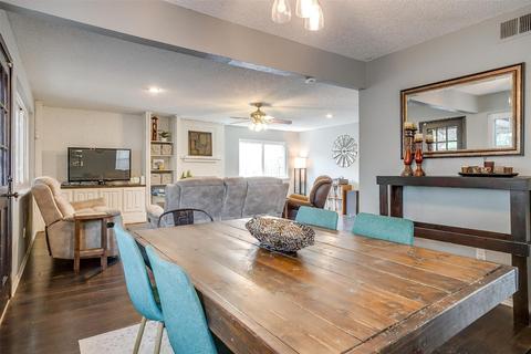 208 Springridge Ln, Euless, TX 76039 photo 4