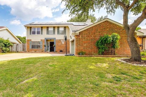 208 Springridge Ln, Euless, TX 76039