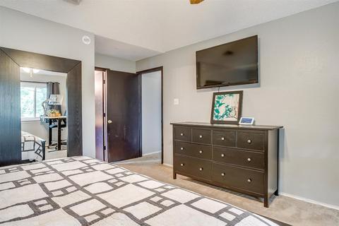 208 Springridge Ln, Euless, TX 76039 photo 18