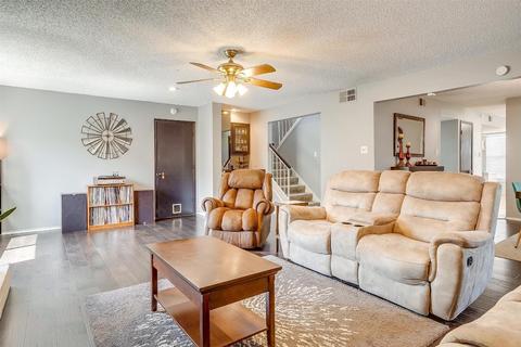 208 Springridge Ln, Euless, TX 76039 photo 5