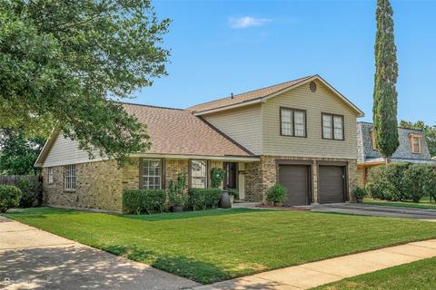 9916 Village Green Dr, Shreveport, LA 71115