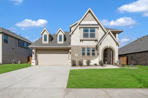 2808 Emerald Trace Dr, Lantana, TX 76226