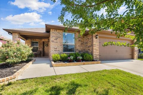 729 Rutherford Dr, Crowley, TX 76036