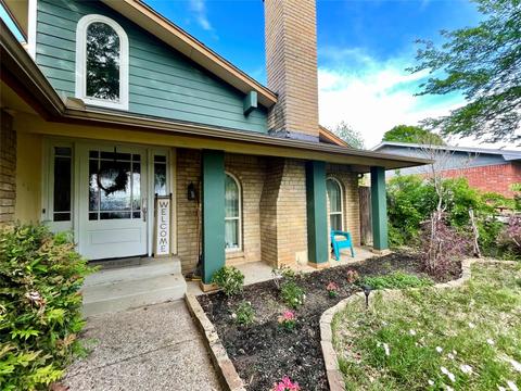 6913 Winifred Dr, Fort Worth, TX 76133