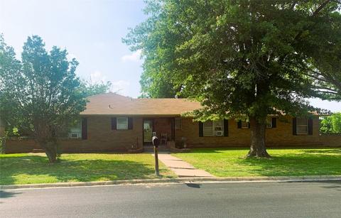 501 Crestline Dr, Forney, TX 75126