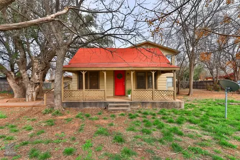 333 N West St, Buffalo Gap, TX 79508