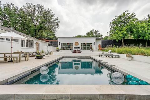 6704 Kirkwood Rd, Fort Worth, TX 76116