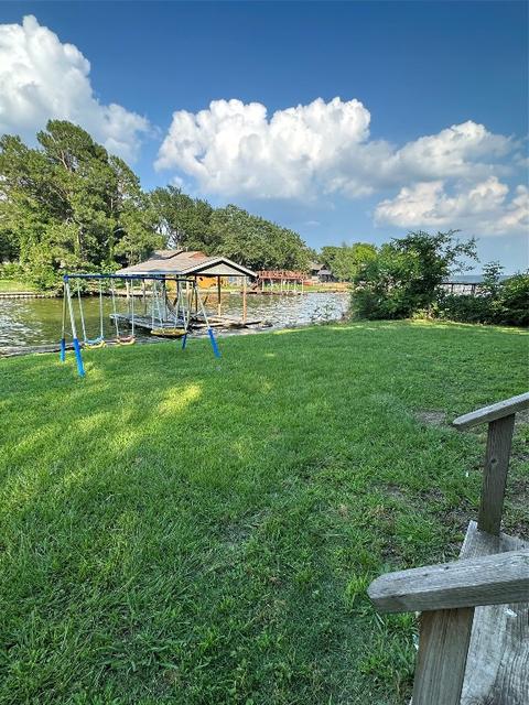 122 Wedgewood Loop, Gun Barrel City, TX 75156