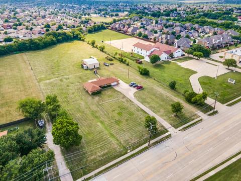 6610 New York Ave, Arlington, TX 76002