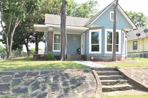 902 W Day St, Denison, TX 75020