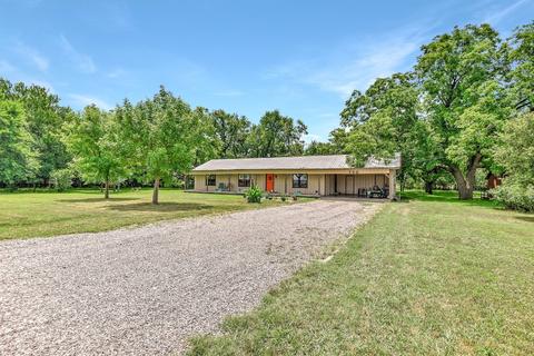 108 Stiles Rd, Whitesboro, TX 76273